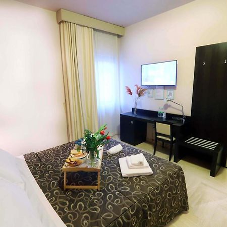 Albergo Cantiani Ancona Bagian luar foto
