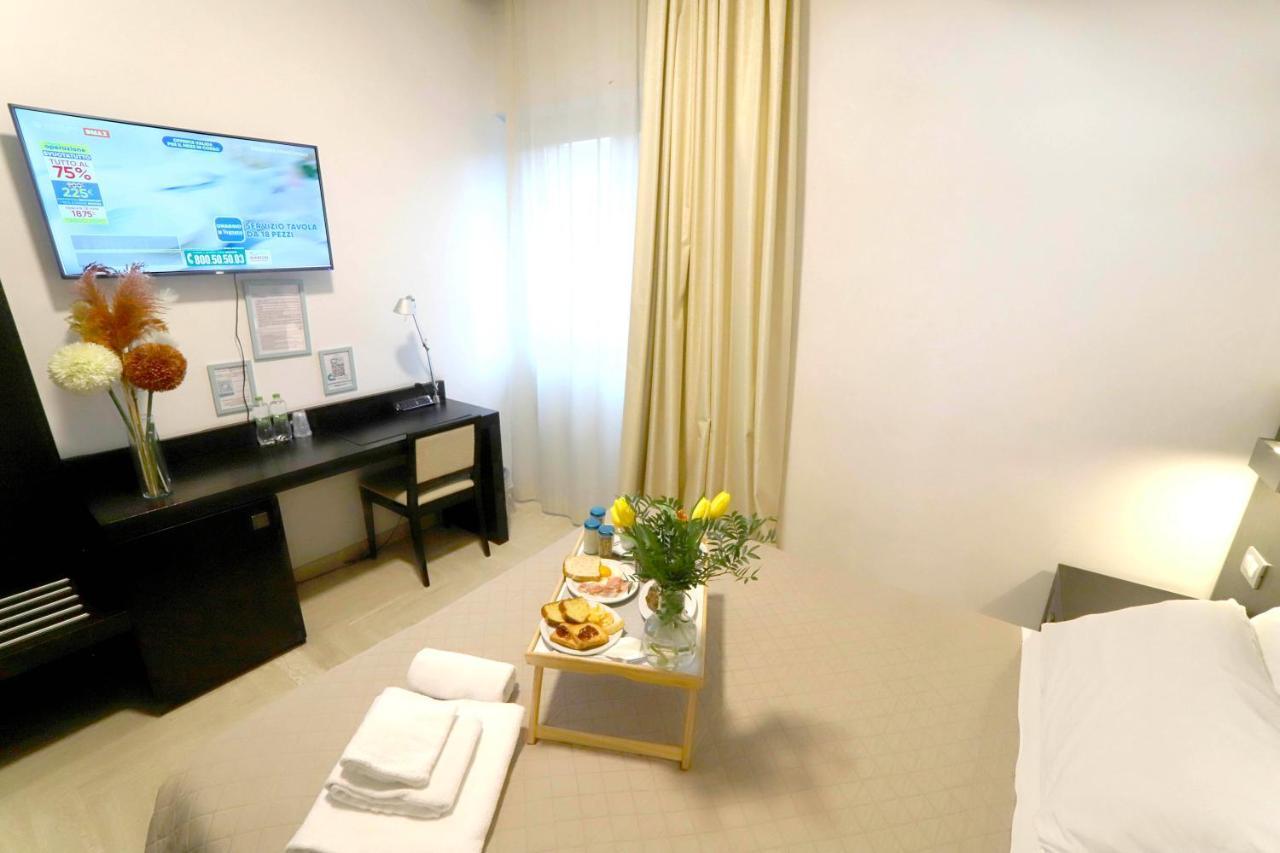 Albergo Cantiani Ancona Bagian luar foto