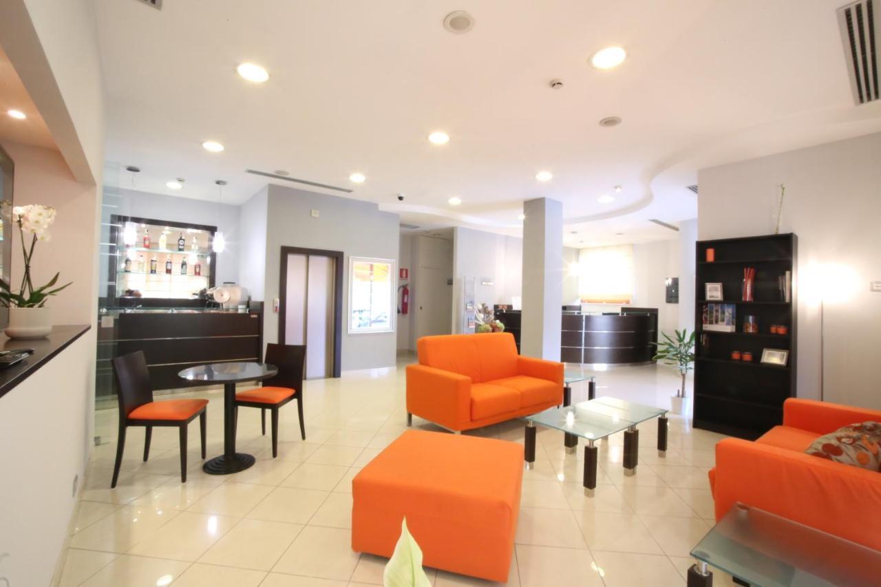 Albergo Cantiani Ancona Bagian luar foto